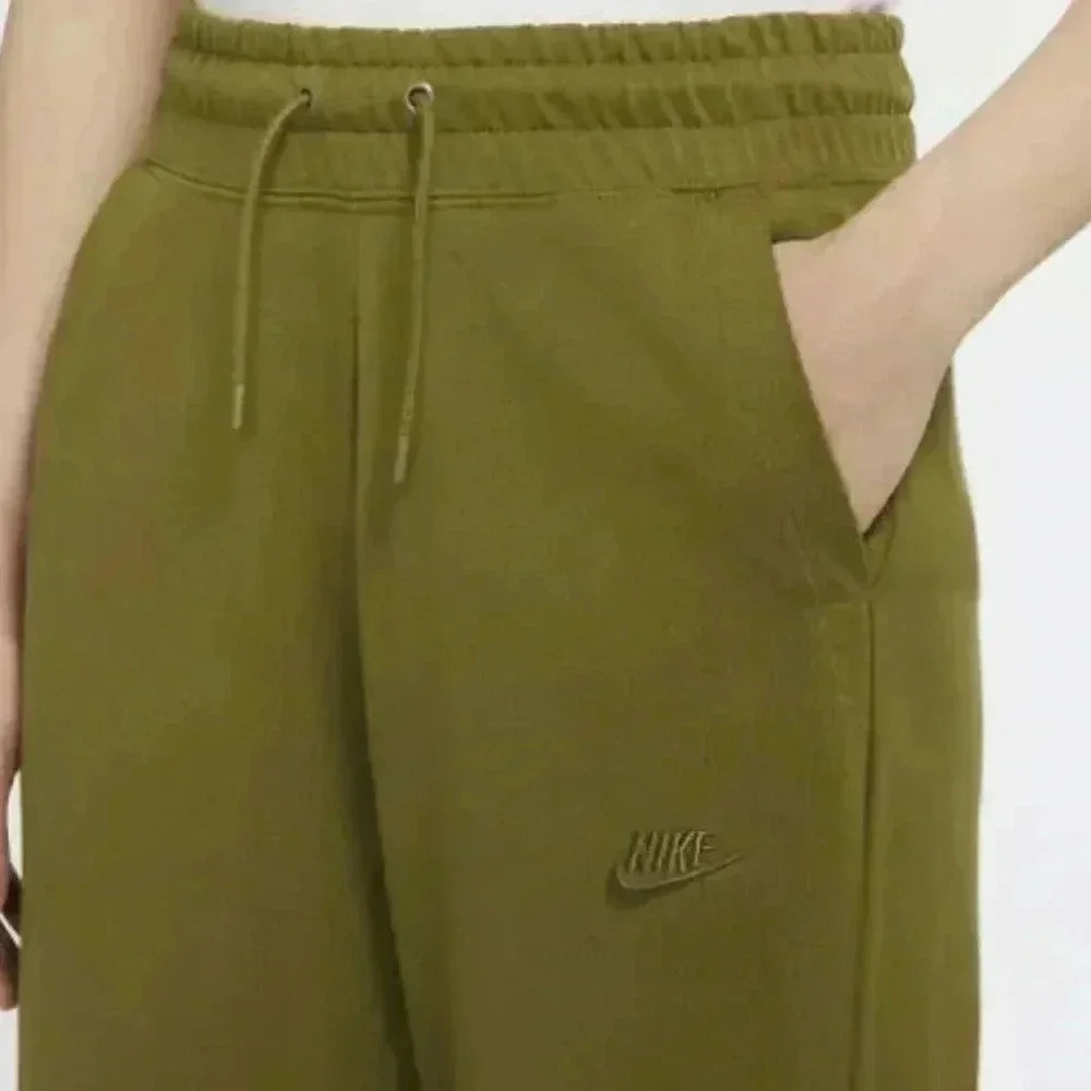 Nike Cropped Wide Leg EUC Green / Chartreuse Sweatpants Size Small - Picture 3 of 15